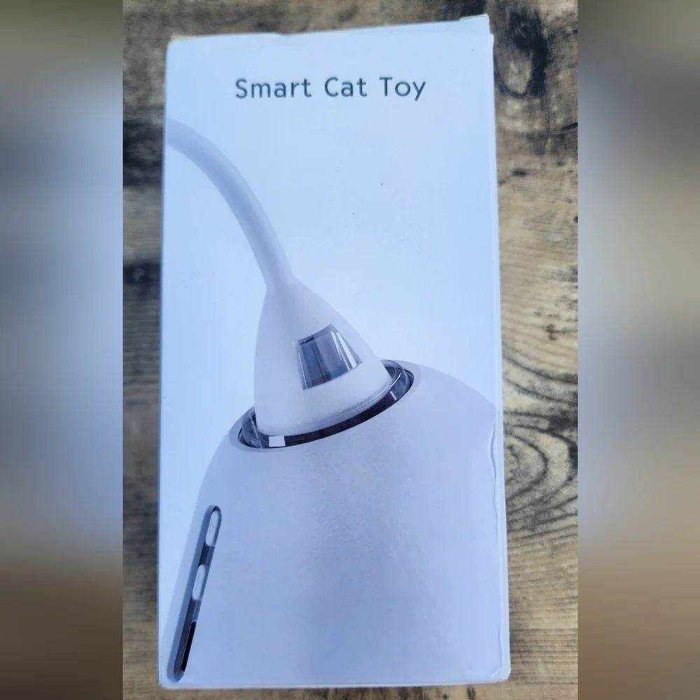 Smart Cat Toy in White